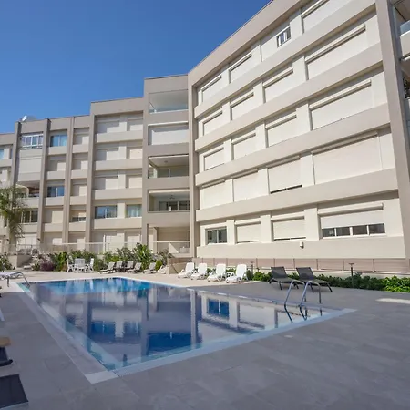 Apartment Hallmark By Trulycyprus Limassol