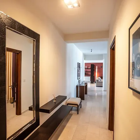 Hallmark By Trulycyprus Apartman