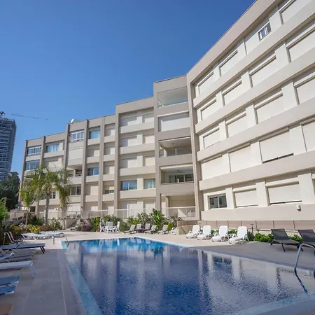 Апартаменты Hallmark By Trulycyprus Лимасол