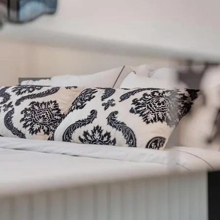 Hallmark By Trulycyprus Апартаменты *